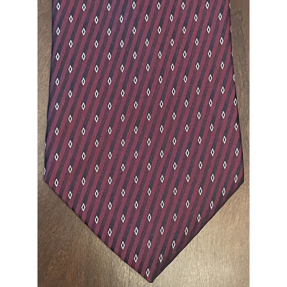 Club Room Burgundy 100% Silk Men’s Neck Tie Made In Usa - Picture 1 of 10
